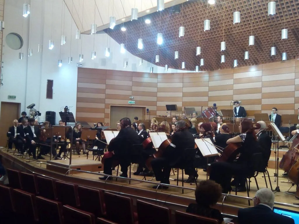 protest-filarmonica - Jurnalul Olteniei - Stiri regionale din Oltenia