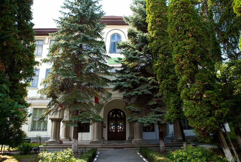 Colegiul National Mircea Cel Batrin Ramnicu Valcea