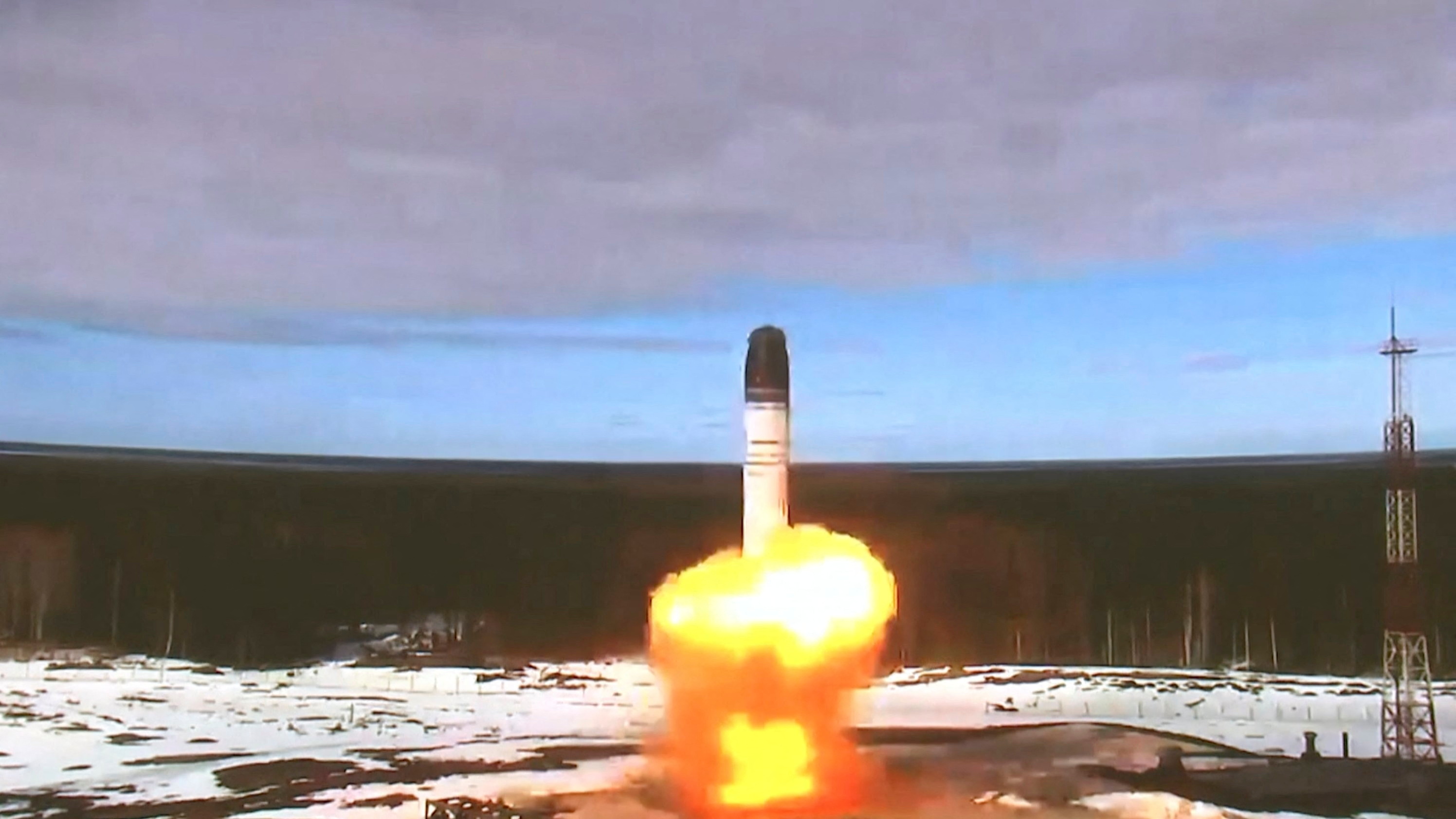 Rusia a testat cu succes noua rachetă balistică intercontinentală Sarmat
