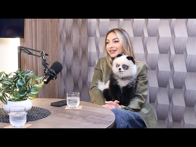 Podcast Jurnalul Olteniei cu Vanesa, tânăra care a vopsit un cocoș