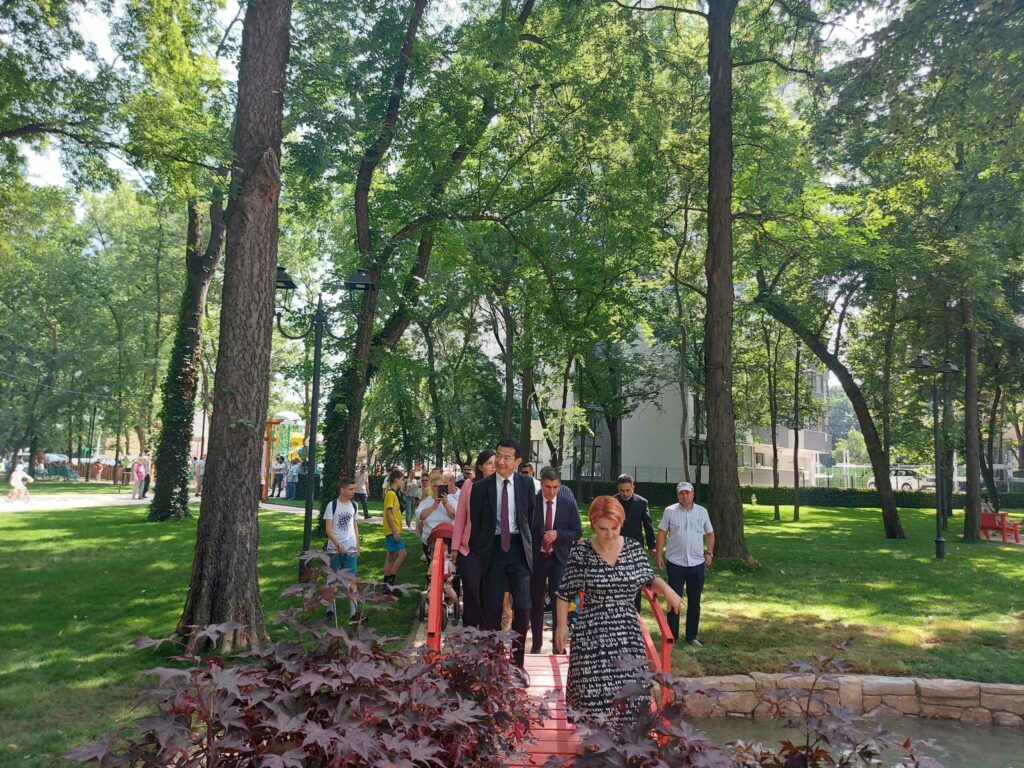 olguta-in-parc - Jurnalul Olteniei – Știri din Craiova și Oltenia