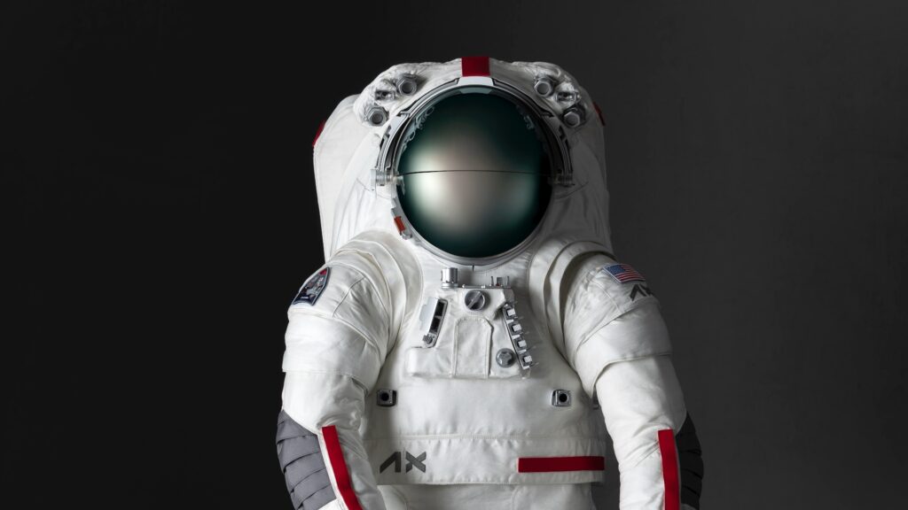AxEMU_Prada_Spacesuit_Mockup_20241007_085_AxEdit (2) - Jurnalul Olteniei - Stiri regionale din Oltenia