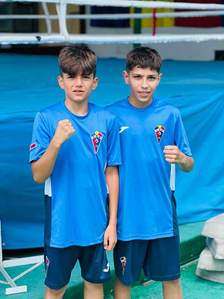 David Ilie a susținut două meciuri de pregătire împotriva campionului de la 36 de kg - Jurnalul Olteniei - Stiri regionale din Oltenia